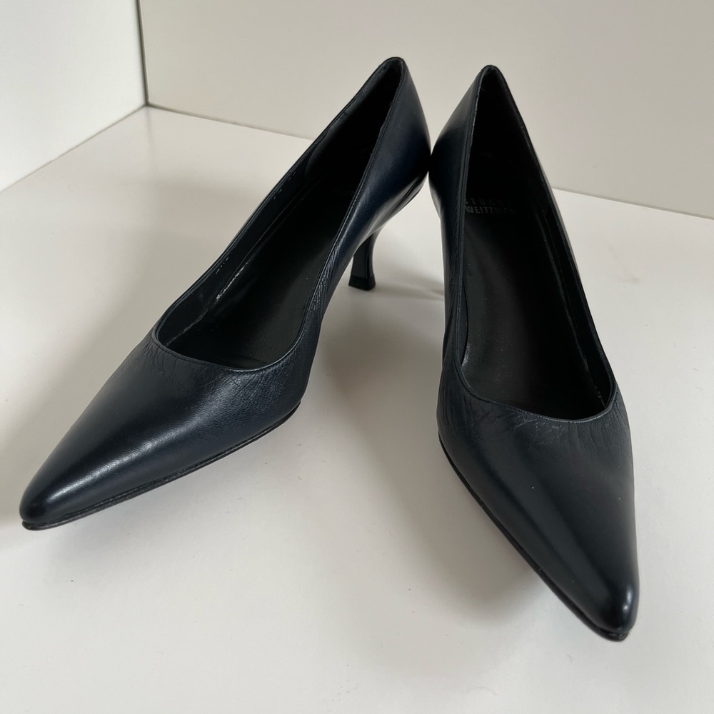 Stuart Weitzman Navy Leather Pumps - Picture 3 of 9